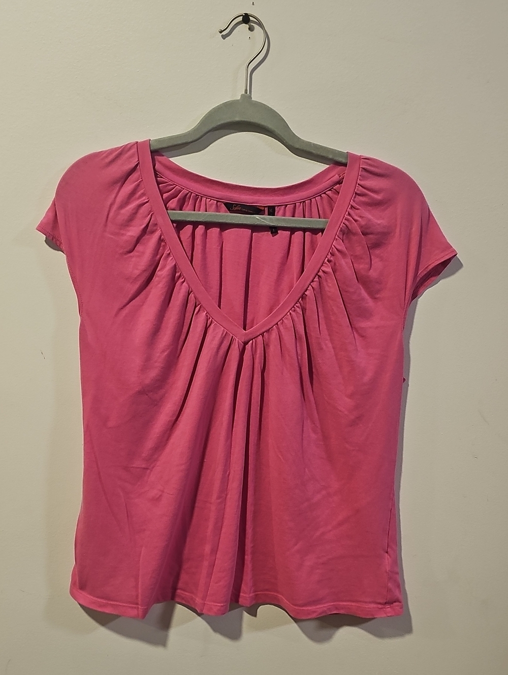 Women’s Pink V-Neck Gathered Short Sleeve Top